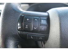 Toyota Hilux D-4D Invincible X 