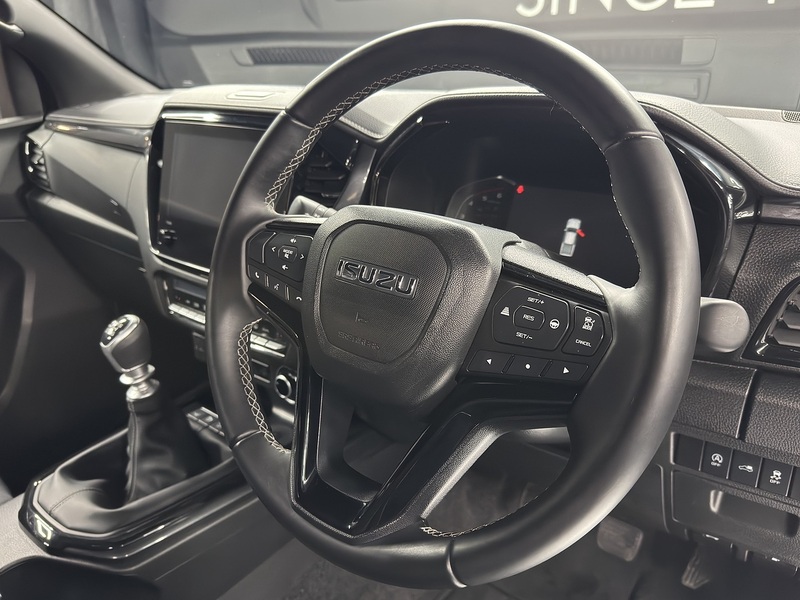 Isuzu 1.9 TD V-Cross Pickup Double Cab 4dr Diesel Manual 4WD Euro 6 (s/s) (164 ps)