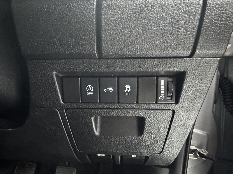 Isuzu 1.9 TD V-Cross Pickup Double Cab 4dr Diesel Manual 4WD Euro 6 (s/s) (164 ps)