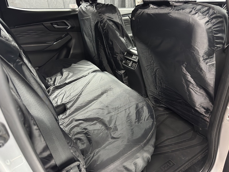 Isuzu 1.9 TD V-Cross Pickup Double Cab 4dr Diesel Manual 4WD Euro 6 (s/s) (164 ps)