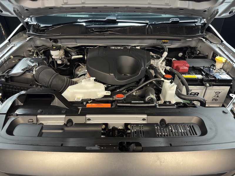 Isuzu 1.9 TD V-Cross Pickup Double Cab 4dr Diesel Manual 4WD Euro 6 (s/s) (164 ps)