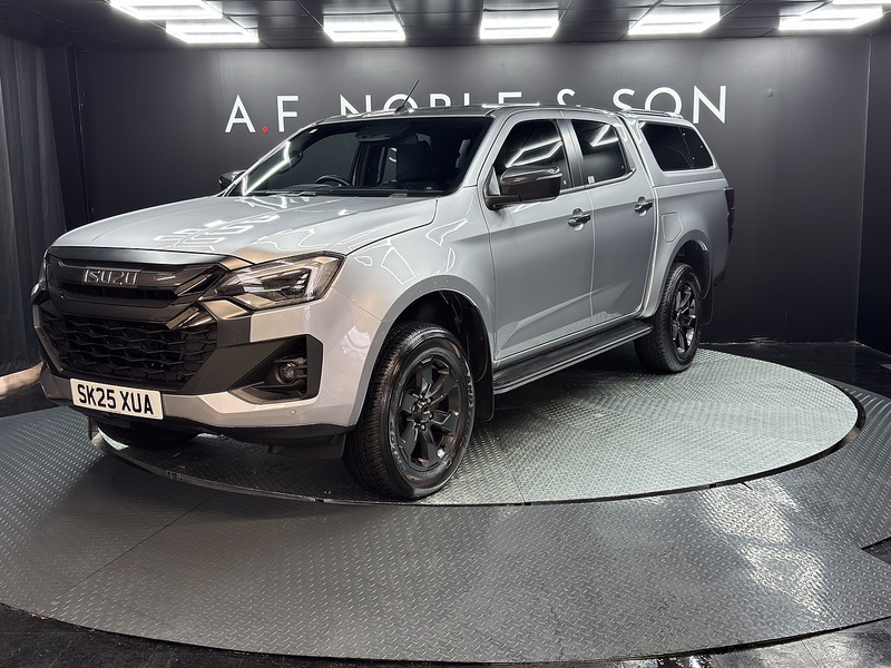 Isuzu 1.9 TD V-Cross Pickup Double Cab 4dr Diesel Manual 4WD Euro 6 (s/s) (164 ps)
