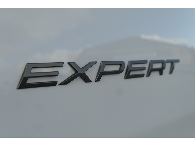 Peugeot 1.5 BlueHDi Professional Standard Panel Van 6dr Diesel Manual Standard Euro 6 (s/s) (120 ps)