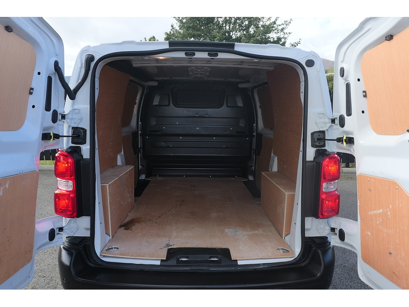 Peugeot 1.5 BlueHDi Professional Standard Panel Van 6dr Diesel Manual Standard Euro 6 (s/s) (120 ps)