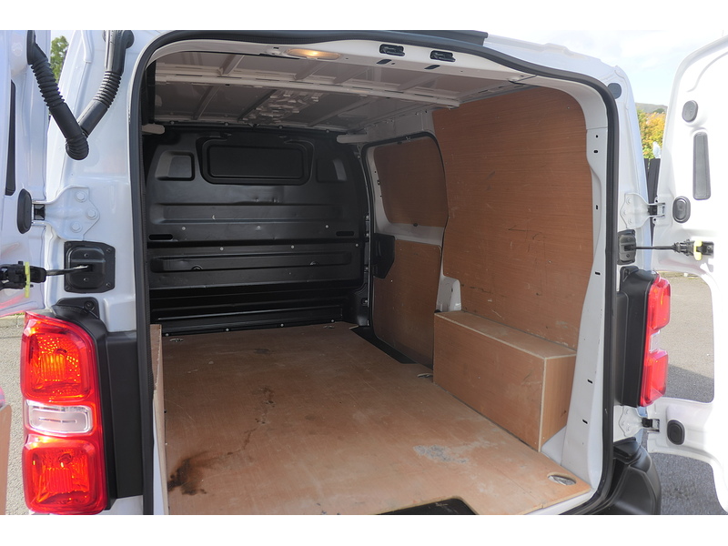 Peugeot 1.5 BlueHDi Professional Standard Panel Van 6dr Diesel Manual Standard Euro 6 (s/s) (120 ps)