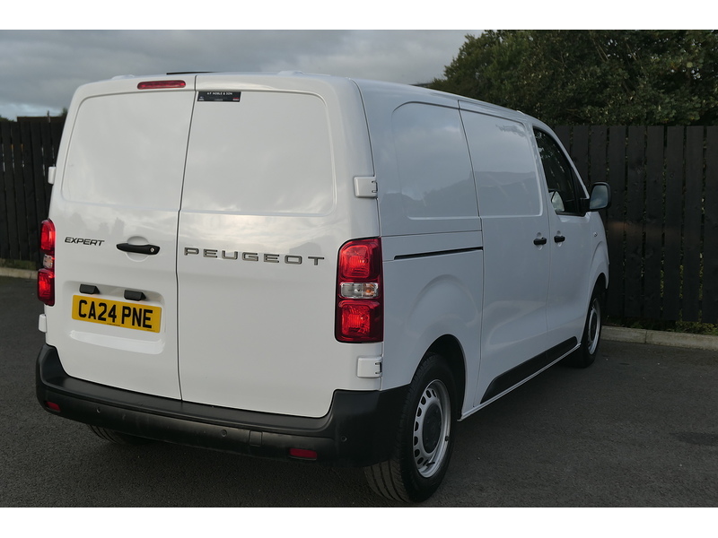 Peugeot 1.5 BlueHDi Professional Standard Panel Van 6dr Diesel Manual Standard Euro 6 (s/s) (120 ps)
