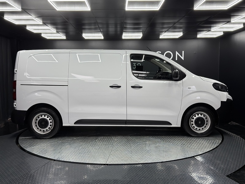 Peugeot 1.5 BlueHDi Professional Standard Panel Van 6dr Diesel Manual Standard Euro 6 (s/s) (120 ps)