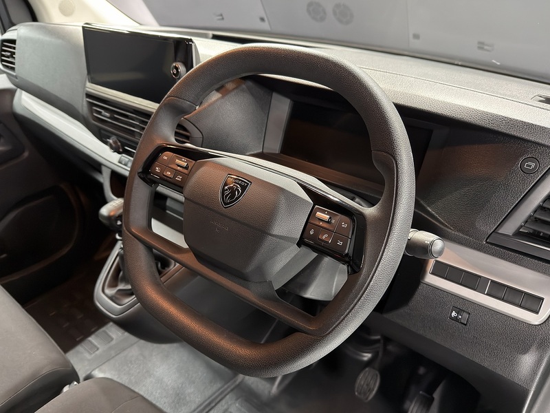 Peugeot 1.5 BlueHDi Professional Standard Panel Van 6dr Diesel Manual Standard Euro 6 (s/s) (120 ps)