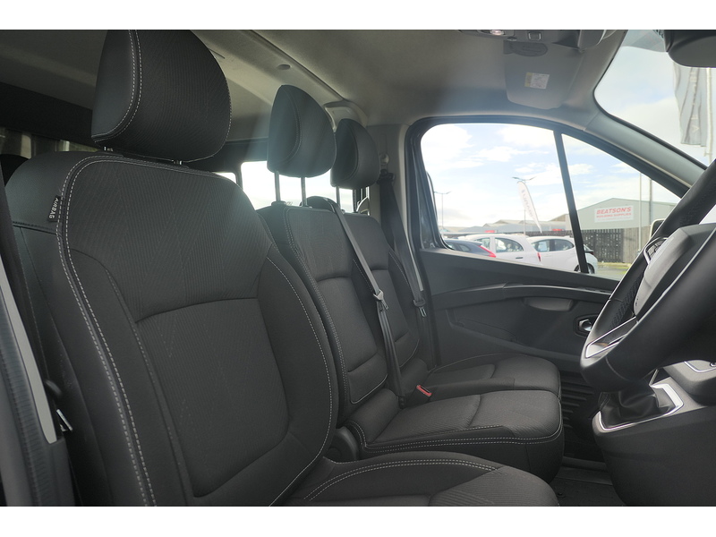 Renault 2.0 dCi Blue LL30 Extra Sport Crew Van Double Cab 6dr Diesel EDC L2 H1 Euro 6 (s/s) (170 ps)