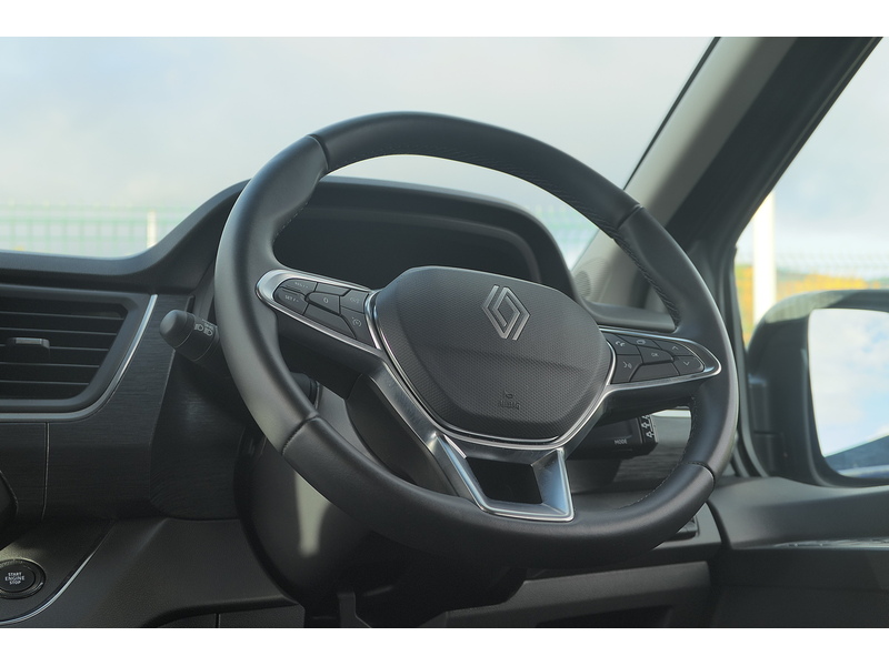 Renault 2.0 dCi Blue LL30 Extra Sport Crew Van Double Cab 6dr Diesel EDC L2 H1 Euro 6 (s/s) (170 ps)