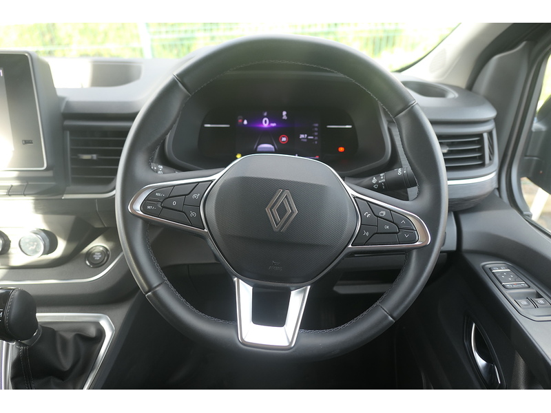 Renault 2.0 dCi Blue LL30 Extra Sport Crew Van Double Cab 6dr Diesel EDC L2 H1 Euro 6 (s/s) (170 ps)