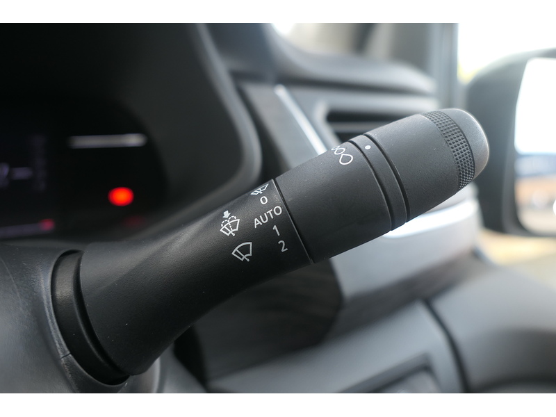 Renault 2.0 dCi Blue LL30 Extra Sport Crew Van Double Cab 6dr Diesel EDC L2 H1 Euro 6 (s/s) (170 ps)