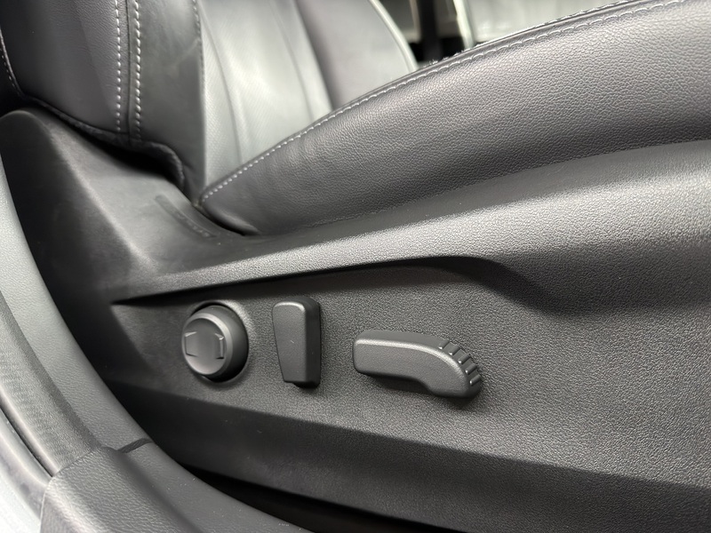 Subaru 2.5i Touring Estate 5dr Petrol Lineartronic 4WD Euro 6 (s/s) (169 ps)