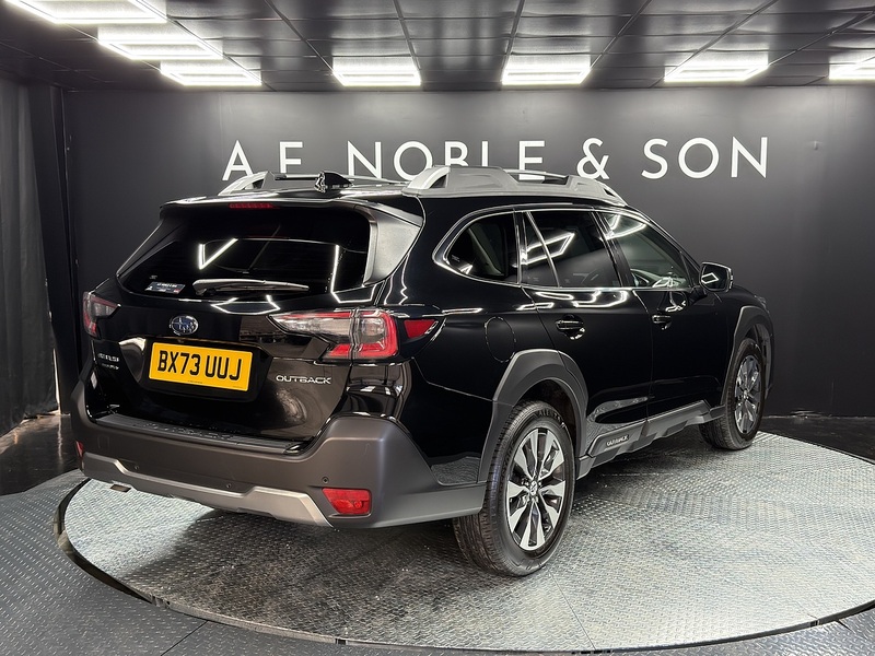 Subaru 2.5i Touring Estate 5dr Petrol Lineartronic 4WD Euro 6 (s/s) (169 ps)