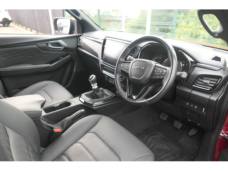 Isuzu 1.9 TD V-Cross Pickup Double Cab 4dr Diesel Manual 4WD Euro 6 (s/s) (164 ps)