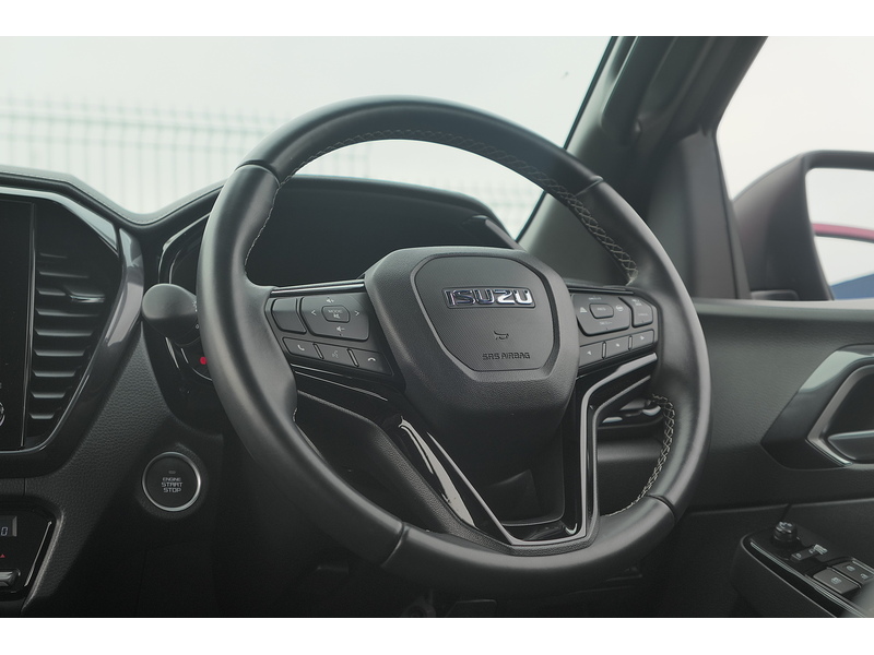 Isuzu 1.9 TD V-Cross Pickup Double Cab 4dr Diesel Manual 4WD Euro 6 (s/s) (164 ps)