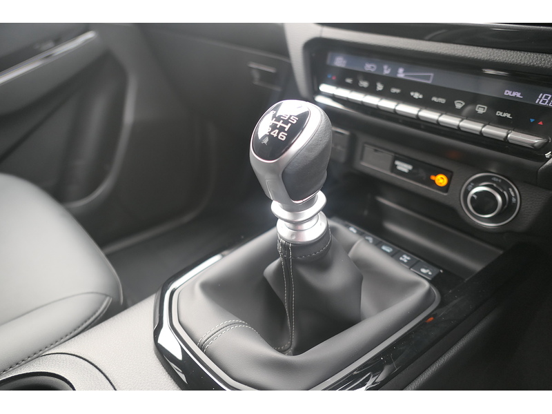 Isuzu 1.9 TD V-Cross Pickup Double Cab 4dr Diesel Manual 4WD Euro 6 (s/s) (164 ps)