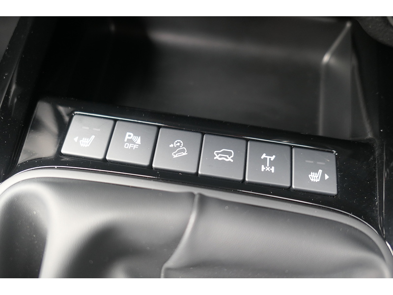 Isuzu 1.9 TD V-Cross Pickup Double Cab 4dr Diesel Manual 4WD Euro 6 (s/s) (164 ps)