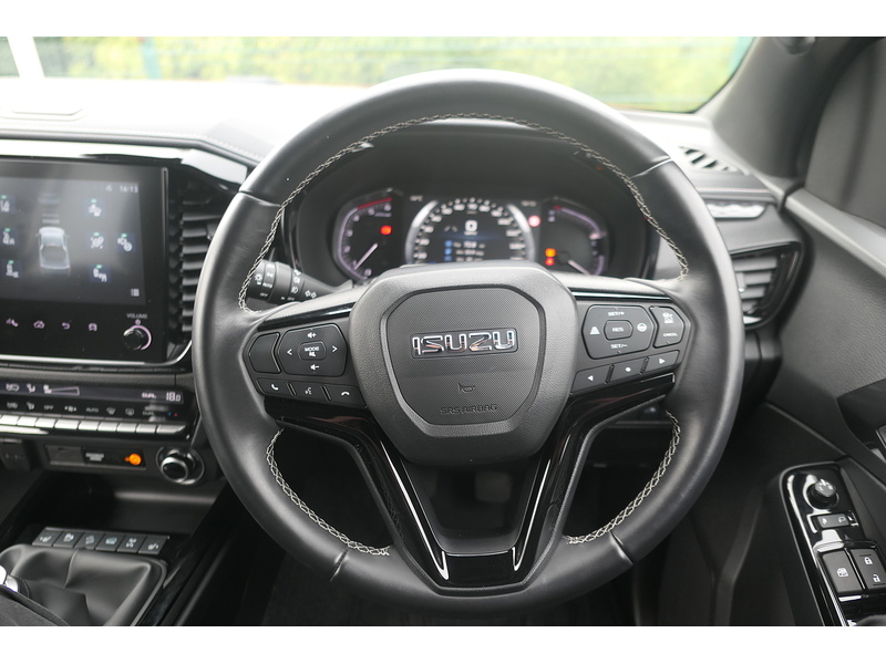 Isuzu 1.9 TD V-Cross Pickup Double Cab 4dr Diesel Manual 4WD Euro 6 (s/s) (164 ps)