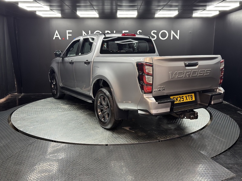 Isuzu 1.9 TD V-Cross Pickup Double Cab 4dr Diesel Auto 4WD Euro 6 (s/s) (164 ps)