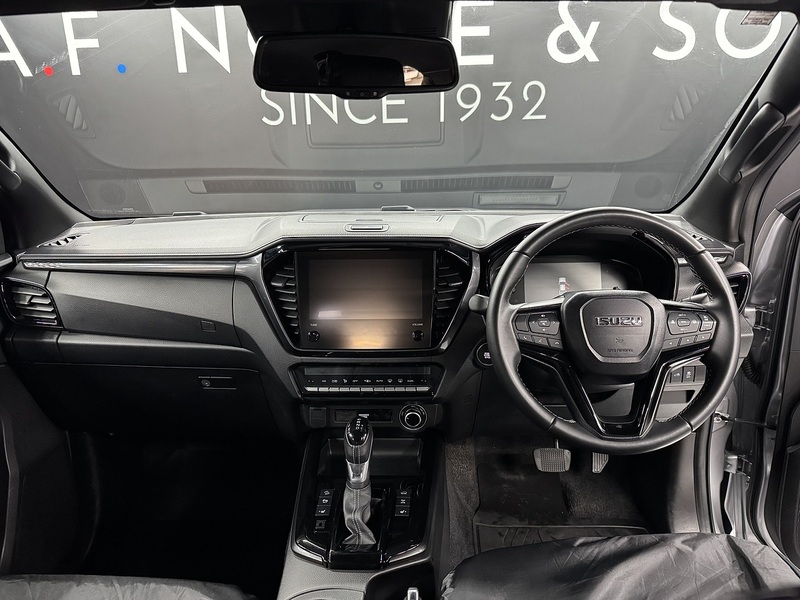 Isuzu 1.9 TD V-Cross Pickup Double Cab 4dr Diesel Auto 4WD Euro 6 (s/s) (164 ps)