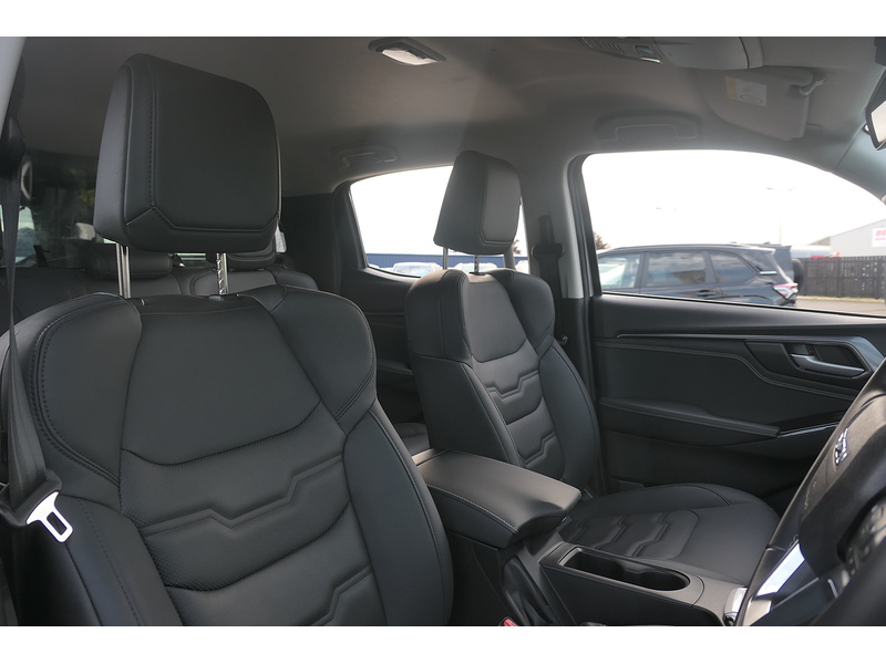 Isuzu 1.9 TD DL40 Pickup Double Cab 4dr Diesel Auto 4WD Euro 6 (s/s) (164 ps)