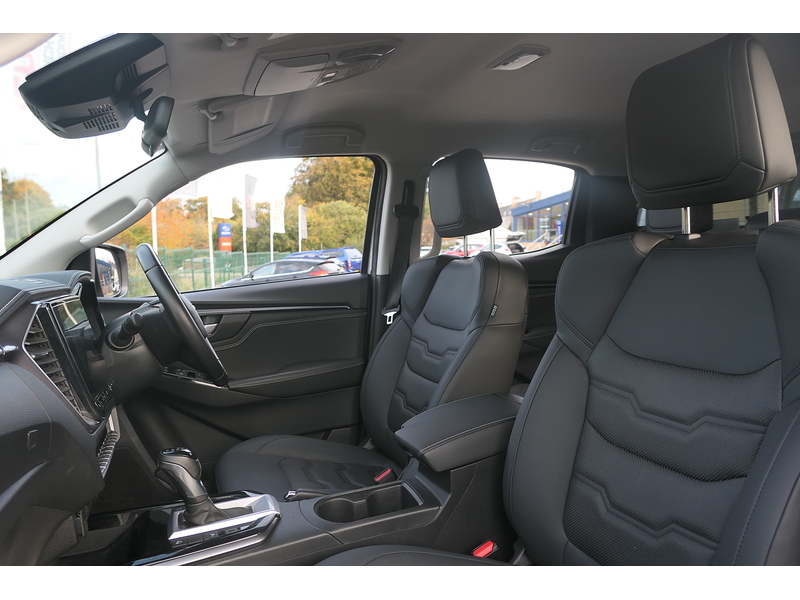 Isuzu 1.9 TD DL40 Pickup Double Cab 4dr Diesel Auto 4WD Euro 6 (s/s) (164 ps)