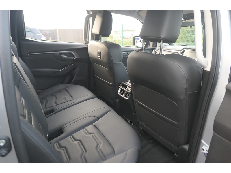 Isuzu 1.9 TD DL40 Pickup Double Cab 4dr Diesel Auto 4WD Euro 6 (s/s) (164 ps)