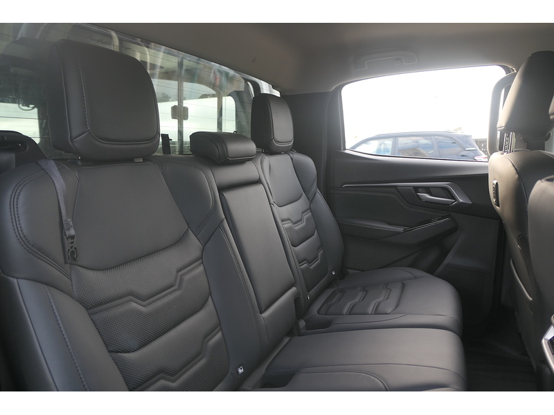 Isuzu 1.9 TD DL40 Pickup Double Cab 4dr Diesel Auto 4WD Euro 6 (s/s) (164 ps)