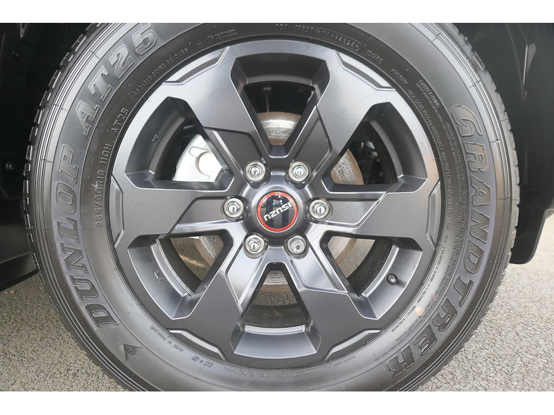 Isuzu 1.9 TD V-Cross Steel Edition Pickup Double Cab 4dr Diesel Auto 4WD Euro 6 (s/s) (164 ps)