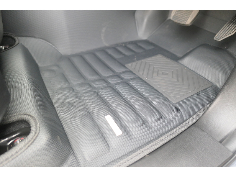 Isuzu 1.9 TD V-Cross Steel Edition Pickup Double Cab 4dr Diesel Auto 4WD Euro 6 (s/s) (164 ps)