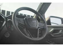 Isuzu D-Max TD V-Cross Steel Edition 