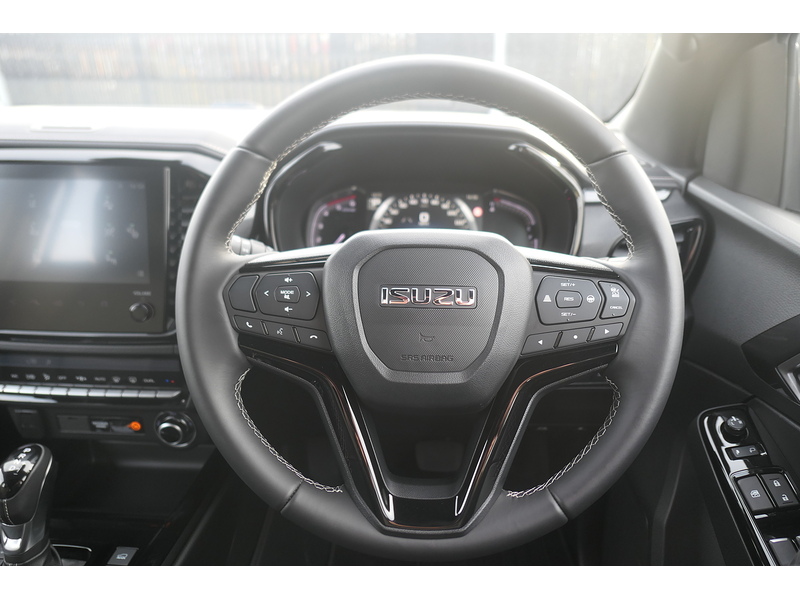 Isuzu 1.9 TD V-Cross Steel Edition Pickup Double Cab 4dr Diesel Auto 4WD Euro 6 (s/s) (164 ps)