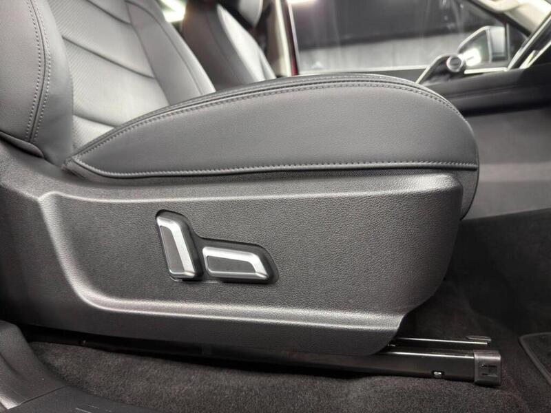 GWM 2.4T Vanta  Pickup 2.4 Automatic Diesel