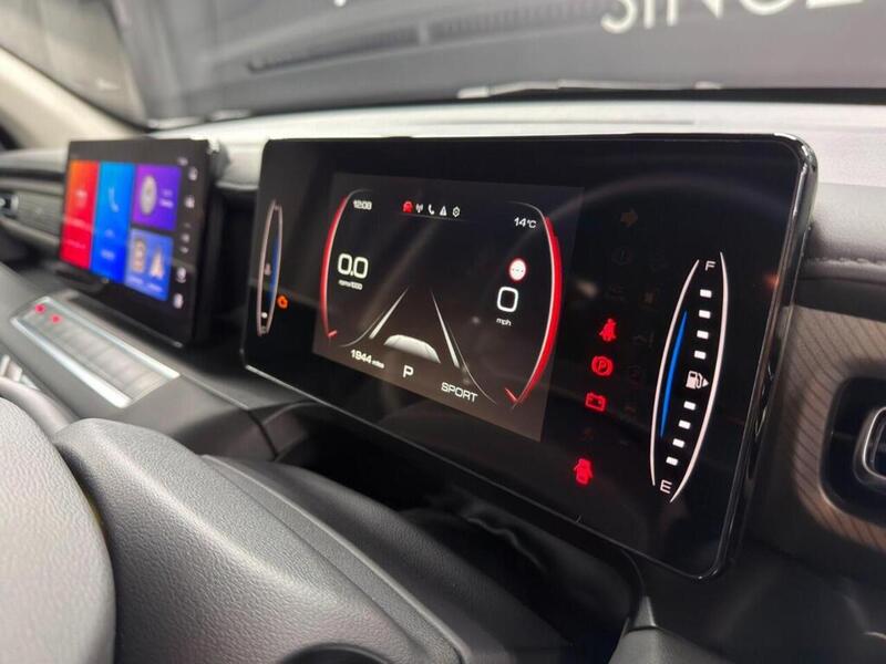 GWM 2.4T Vanta  Pickup 2.4 Automatic Diesel