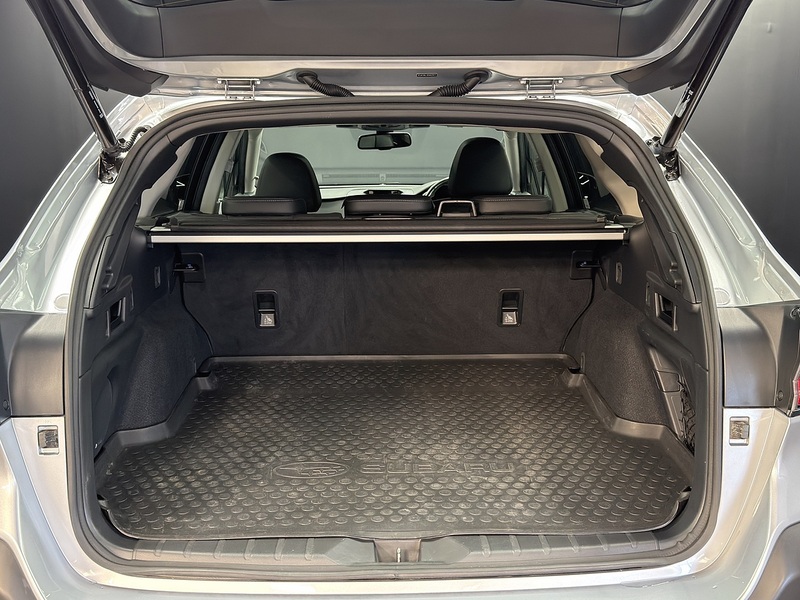 Subaru 2.5i Touring Estate 5dr Petrol Lineartronic 4WD Euro 6 (s/s) (169 ps)