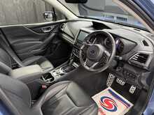 Subaru Forester i e-Boxer XE Premium 