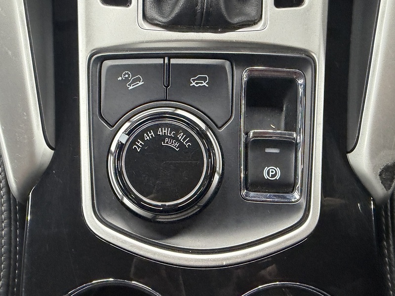 Mitsubishi 2.4D 4 SUV 5dr Diesel Auto 4WD Euro 6 (181 ps)