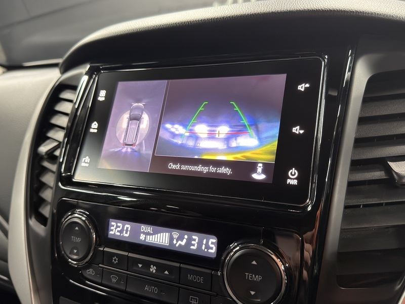 Mitsubishi 2.4D 4 SUV 5dr Diesel Auto 4WD Euro 6 (181 ps)