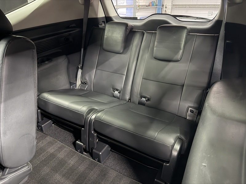 Mitsubishi 2.4D 4 SUV 5dr Diesel Auto 4WD Euro 6 (181 ps)