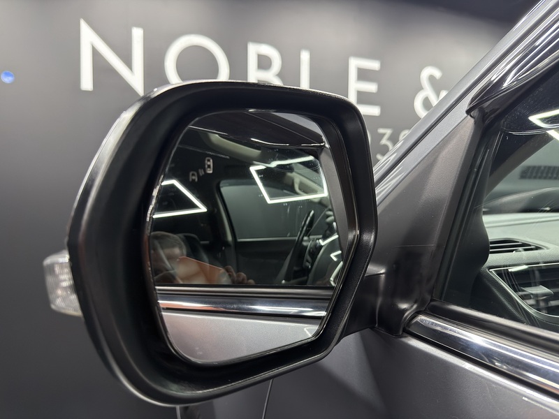 Mitsubishi 2.4D 4 SUV 5dr Diesel Auto 4WD Euro 6 (181 ps)