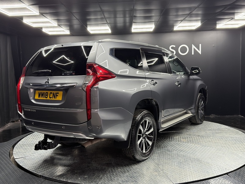 Mitsubishi 2.4D 4 SUV 5dr Diesel Auto 4WD Euro 6 (181 ps)