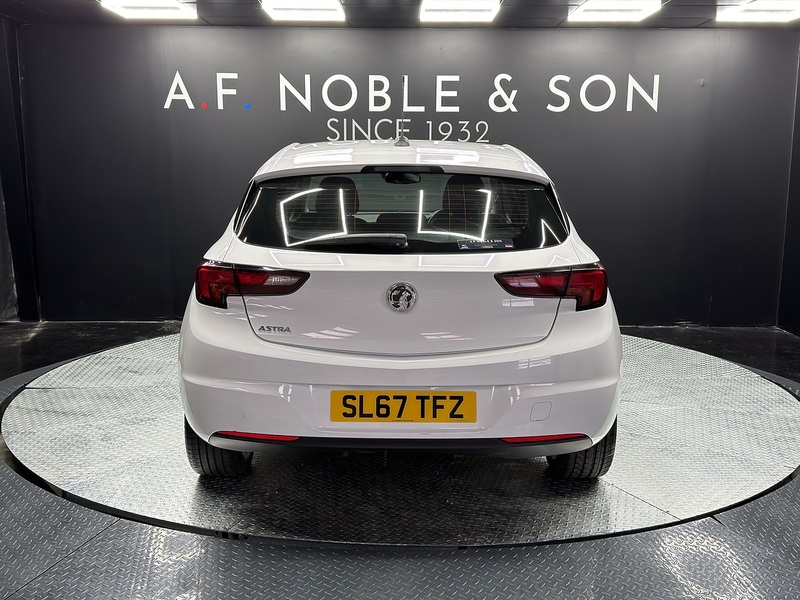 Vauxhall 1.4i SRi Hatchback 5dr Petrol Manual Euro 6 (100 ps)