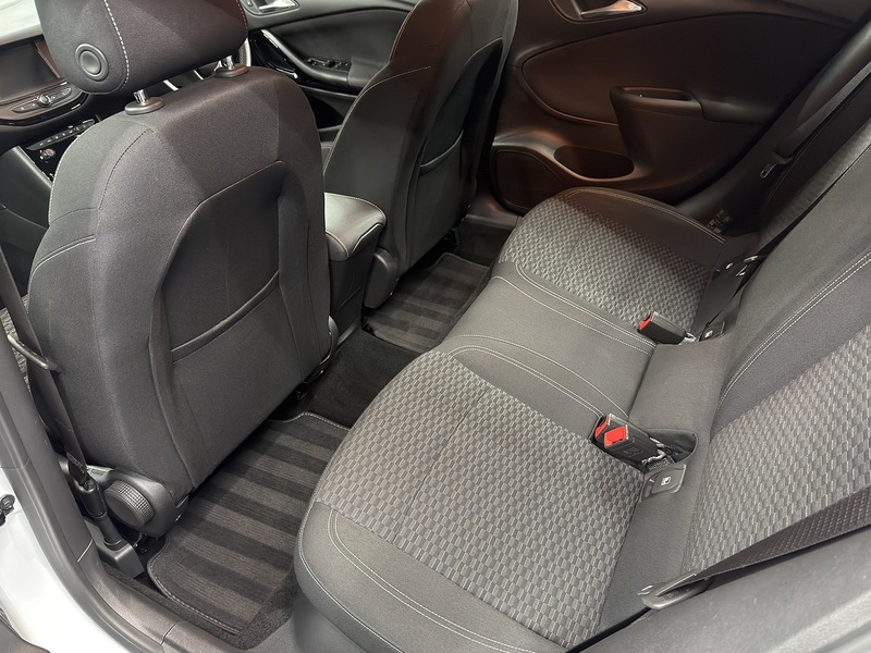 Vauxhall 1.4i SRi Hatchback 5dr Petrol Manual Euro 6 (100 ps)