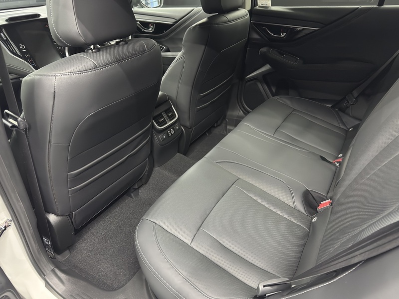 Subaru 2.5i Touring Estate 5dr Petrol Lineartronic 4WD Euro 6 (s/s) (169 ps)