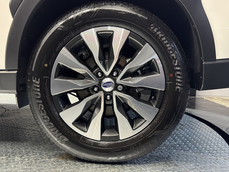 Subaru 2.5i Touring Estate 5dr Petrol Lineartronic 4WD Euro 6 (s/s) (169 ps)