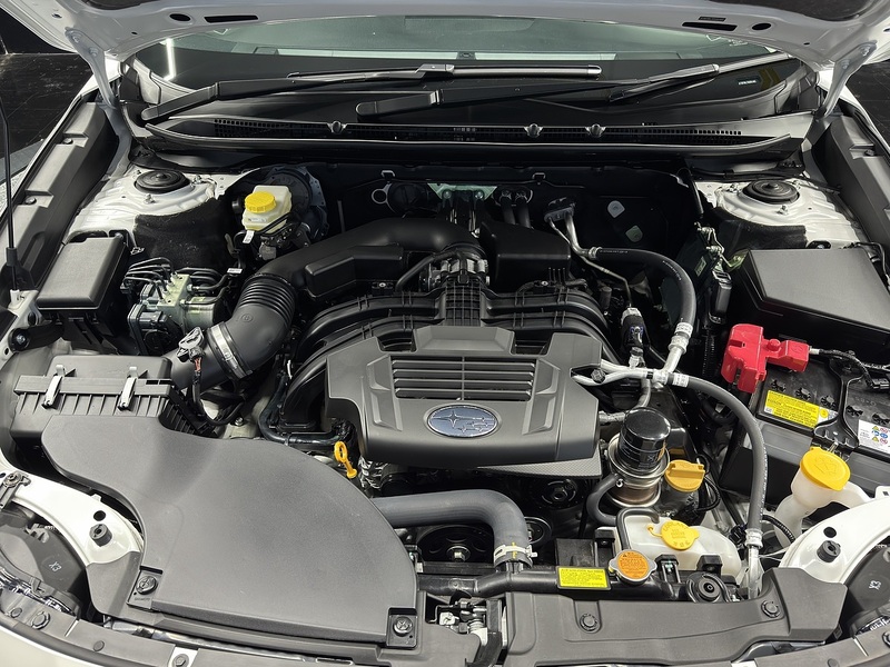 Subaru 2.5i Touring Estate 5dr Petrol Lineartronic 4WD Euro 6 (s/s) (169 ps)