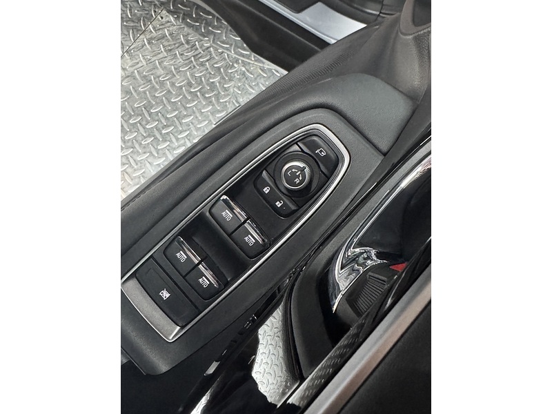 Subaru 2.5i Touring Estate 5dr Petrol Lineartronic 4WD Euro 6 (s/s) (169 ps)