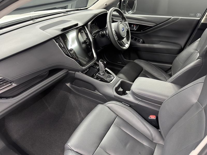 Subaru 2.5i Touring Estate 5dr Petrol Lineartronic 4WD Euro 6 (s/s) (169 ps)