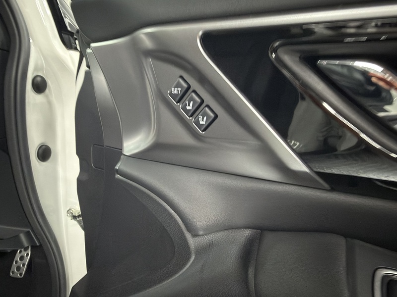 Subaru 2.5i Touring Estate 5dr Petrol Lineartronic 4WD Euro 6 (s/s) (169 ps)